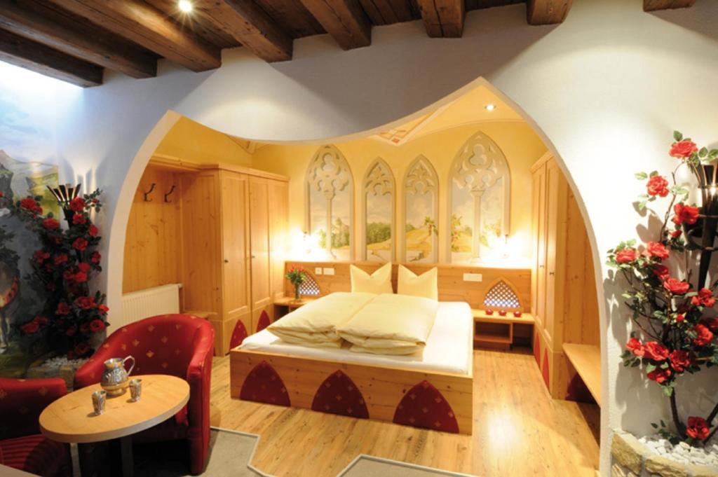 Hotel Camona & Apart Walserhof Замнаун Номер фото