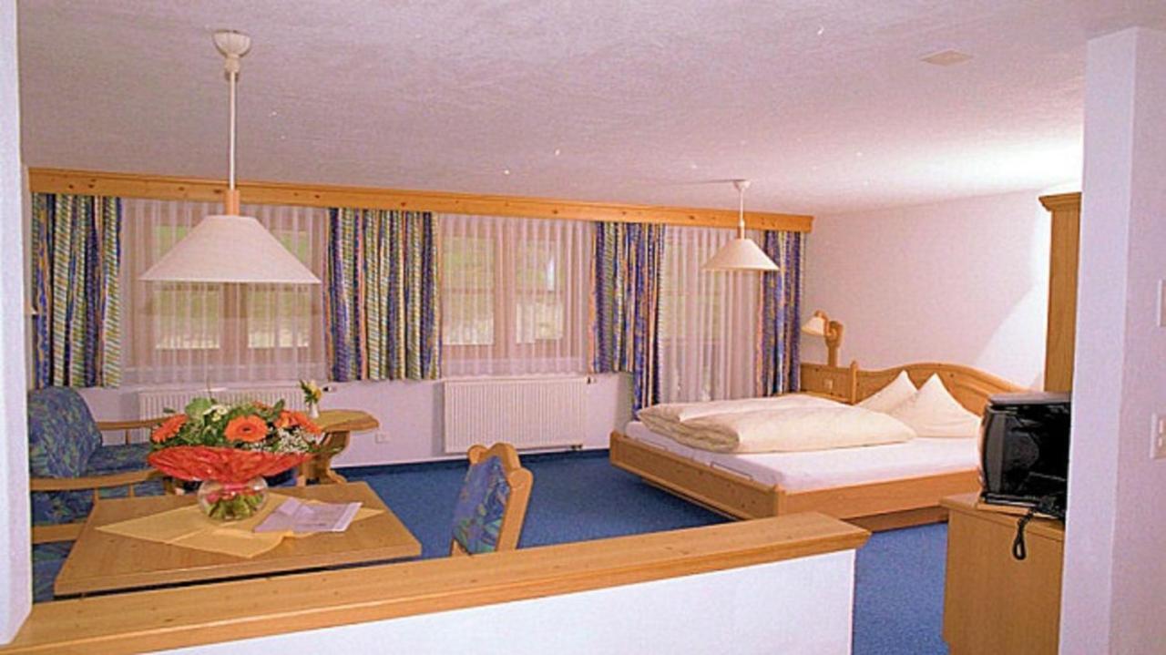 Hotel Camona & Apart Walserhof Замнаун Номер фото